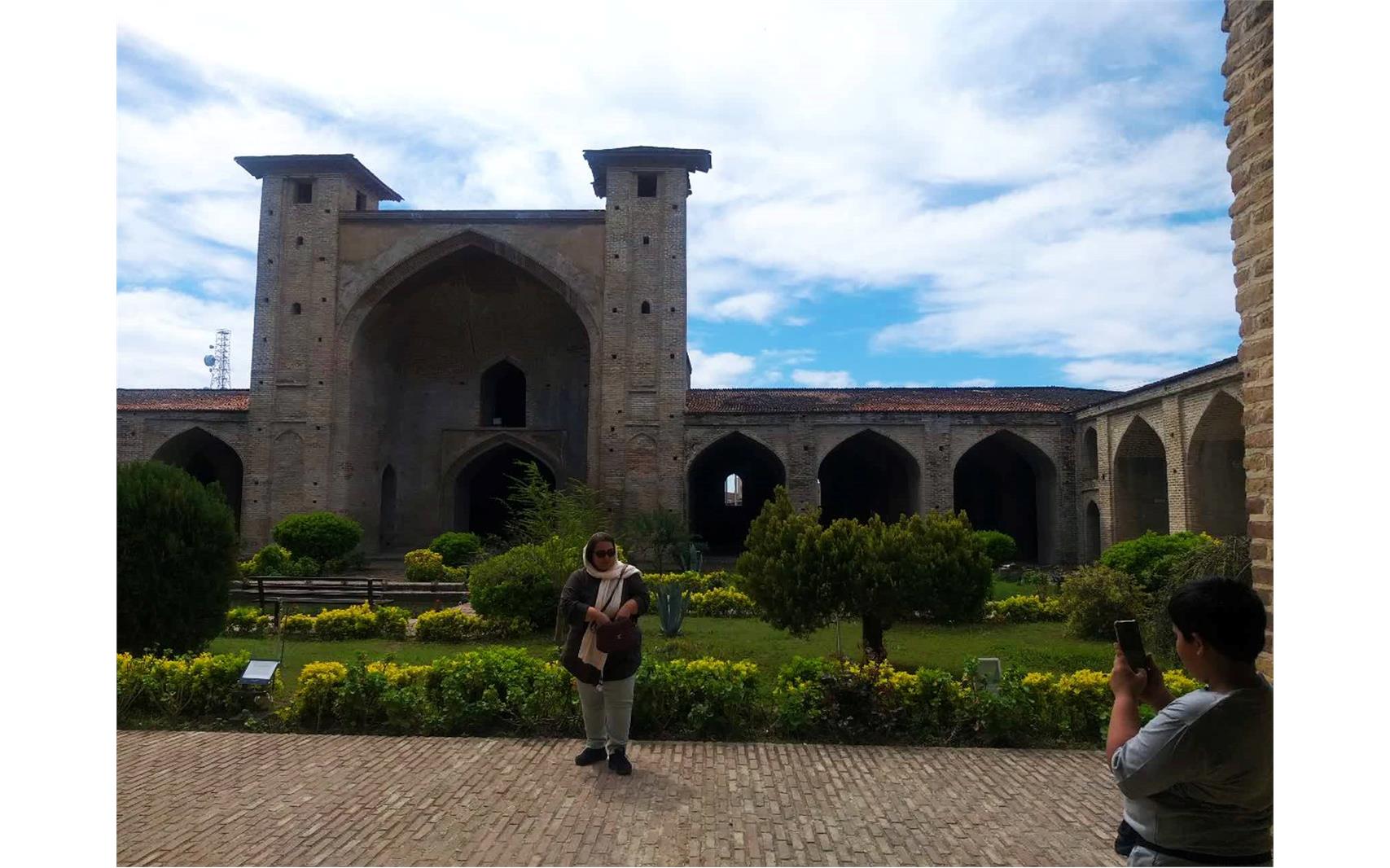 استفاده از تخصص راهنمایان گردشگری در شناسایی ظرفیت‌های میراث‌فرهنگی مازندران