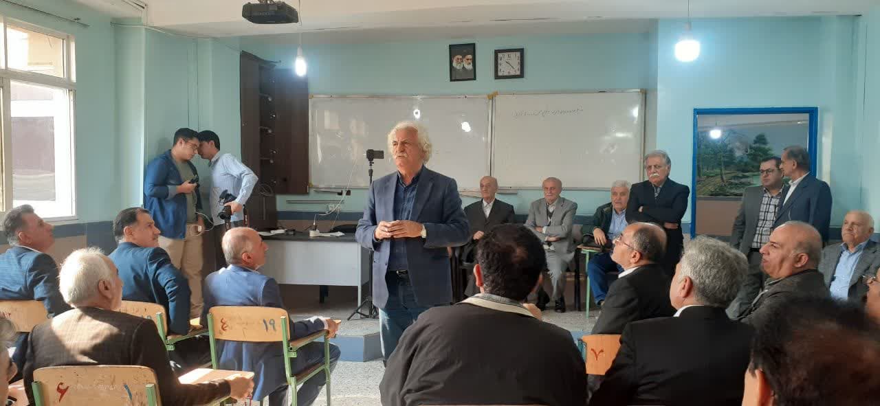 دورهمی پس از چهل سال/ دبیرستان؛ بهترین دوره زندگی دانش آموزان