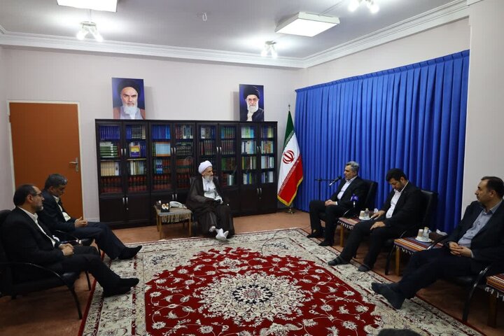 ساخت ۵۰ هزار مسکن برای ایثارگران و خانوادههای شهیدان در کشور