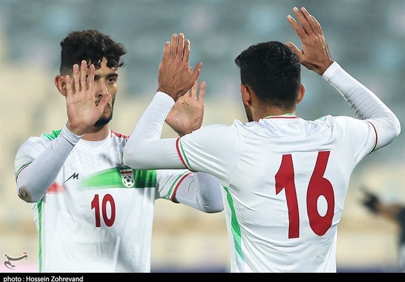 برزگر به استقلال پیوست