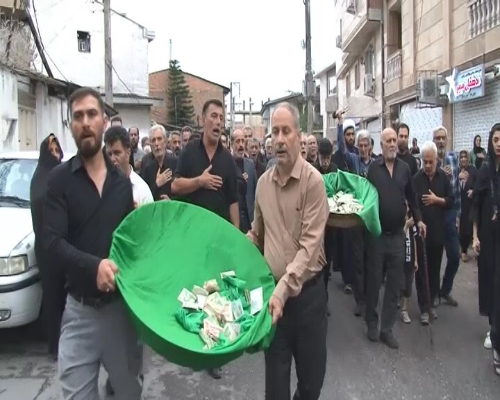 آئین تشت گذاری در استقبال از محرم در قائم شهر