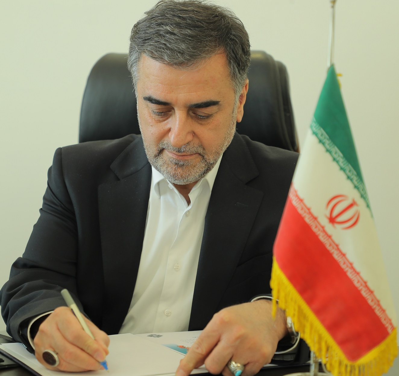 پیام تسلیت استاندار مازندران درپی درگذشت مادر معظم شهیدان والامقام عسگری