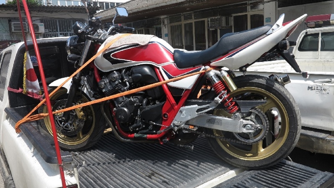 کشف موتورسیکلت ۴۰۰ سیسی قاچاق در چالوس