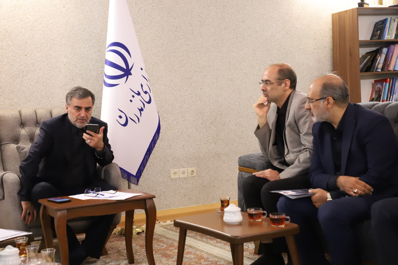 استاندار مردمی / مدیری از جنس مردم