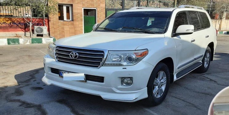 توقیف خودوی قاچاق با پلاک جعلی در جاده چالوس