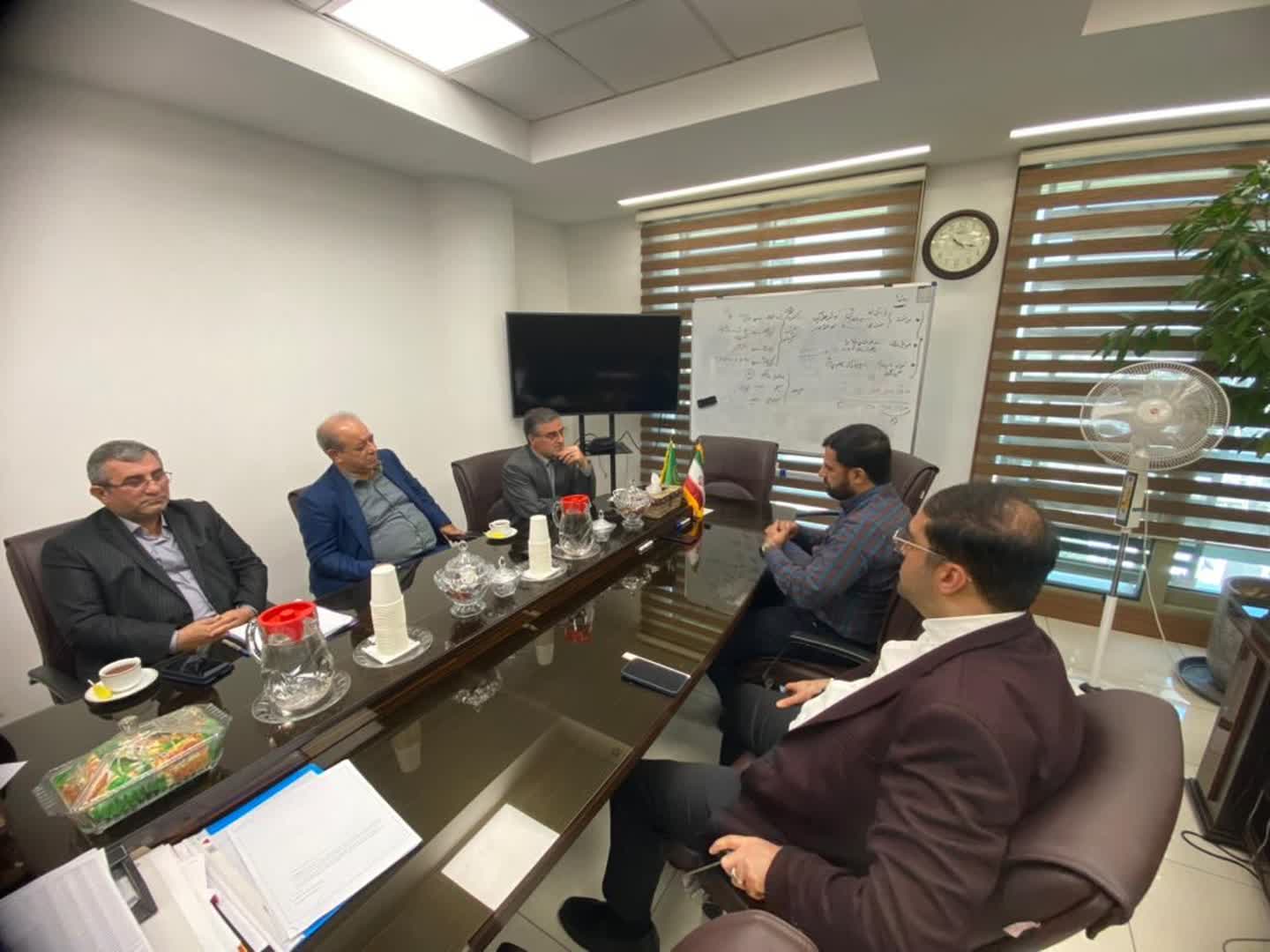 دو فروند کشتی برای حمل محصولات صادراتی به مازندران اختصاص یافت / تشکیل جلسه ویژه برای ساماندهی بازار برنج و کیوی از سوی وزارت جهاد کشاورزی