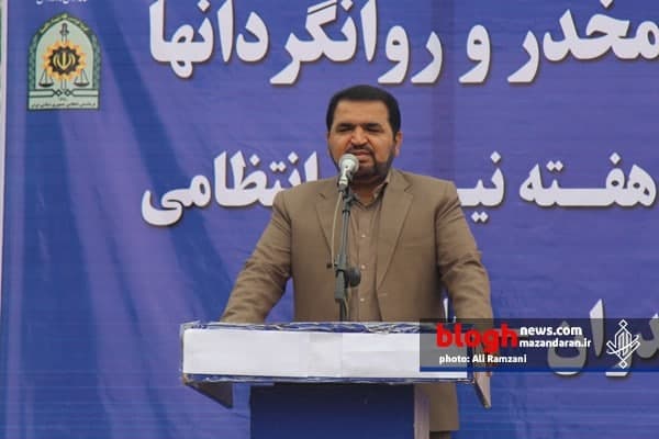 سوداگران مرگ در چنگال قانون/ شیرازی: ۲۸ باند قاچاق متلاشی شدند