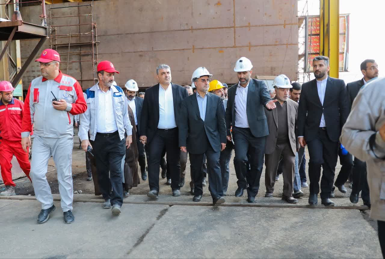 از تعمیر کشتی های همسایه تا ساخت کشتی رورو/ ایجاد دبیرستان متناسب با نیازهای مجتمع