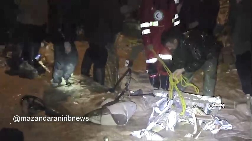 پیدا شدن یکی از خودرو‌های مفقوده شده سیلاب دیشب در مازندران