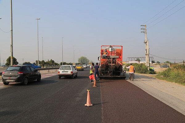 اجرای عملیات روکش آسفالت محور دوهزار شهرستان تنکابن