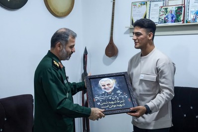 قهرمانان بهترین الگوی جوانان / سپاه حامی ورزش پهلوانی