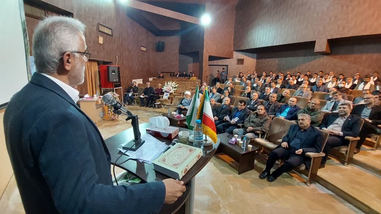 اجرای طرح بیابان زدایی در ۳ میلیون هکتار عرصههای بیابانی کشور