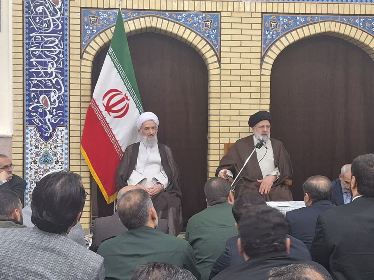 بیداری کشورها نشات گرفته از رشادتهای جوانان ایرانی