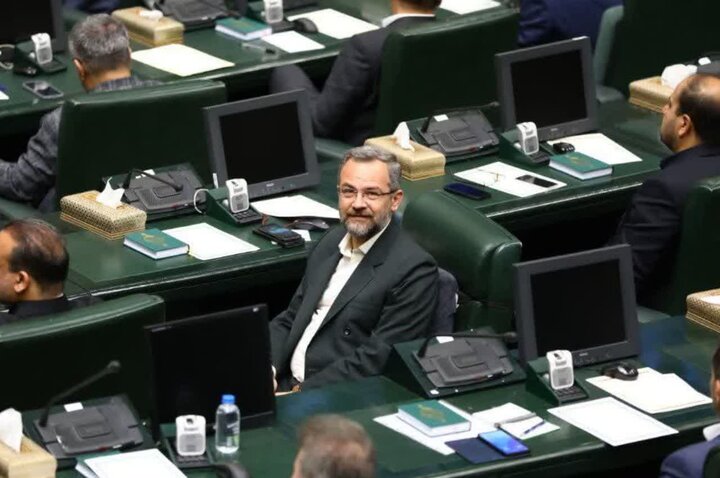 لایحه بودجه باید به نفع معیشت مردم و حقوقبگیران دولت تنظیم شود لایحه بودجه باید به نفع معیشت مردم و حقوقبگیران دولت تنظیم شود