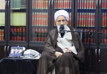 مبلغان در کنار روایت عاشورا به مسائل کلان جامعه هم بپردازند